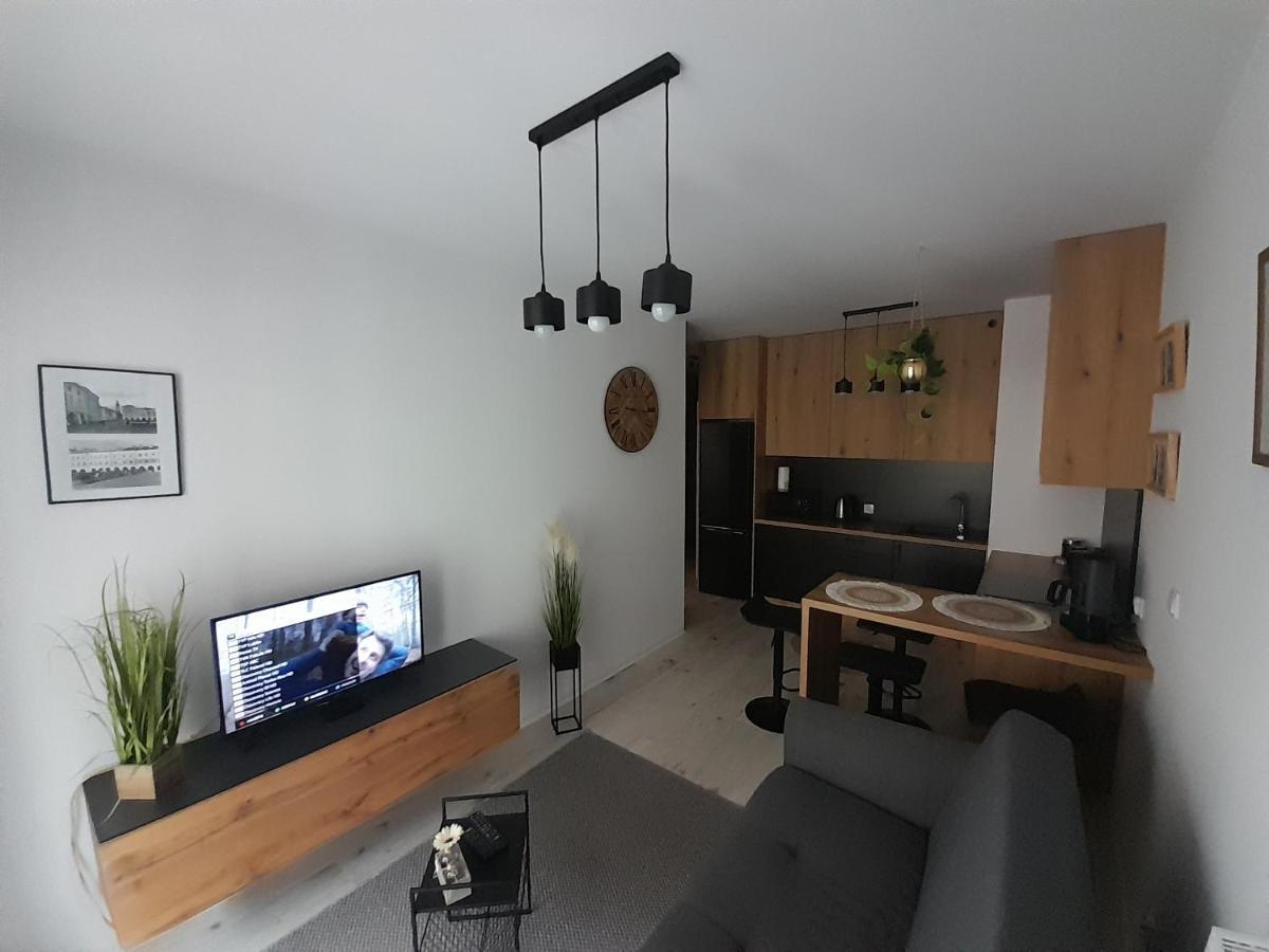 Amelia Apartment